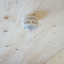 Smoke detector & alarm with strobe (newly required in the Code)